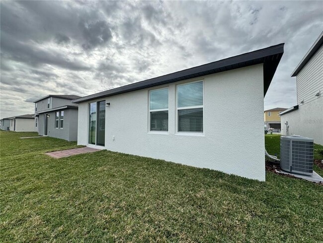 Building Photo - 4423 Rapallo Ave