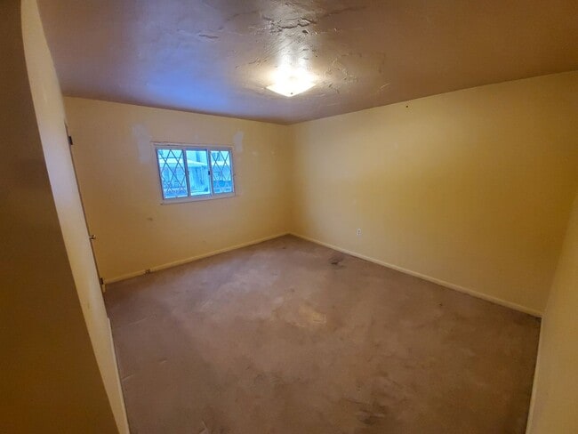 Building Photo - COMING SOON! This is a Lease-to-Own – Not ...