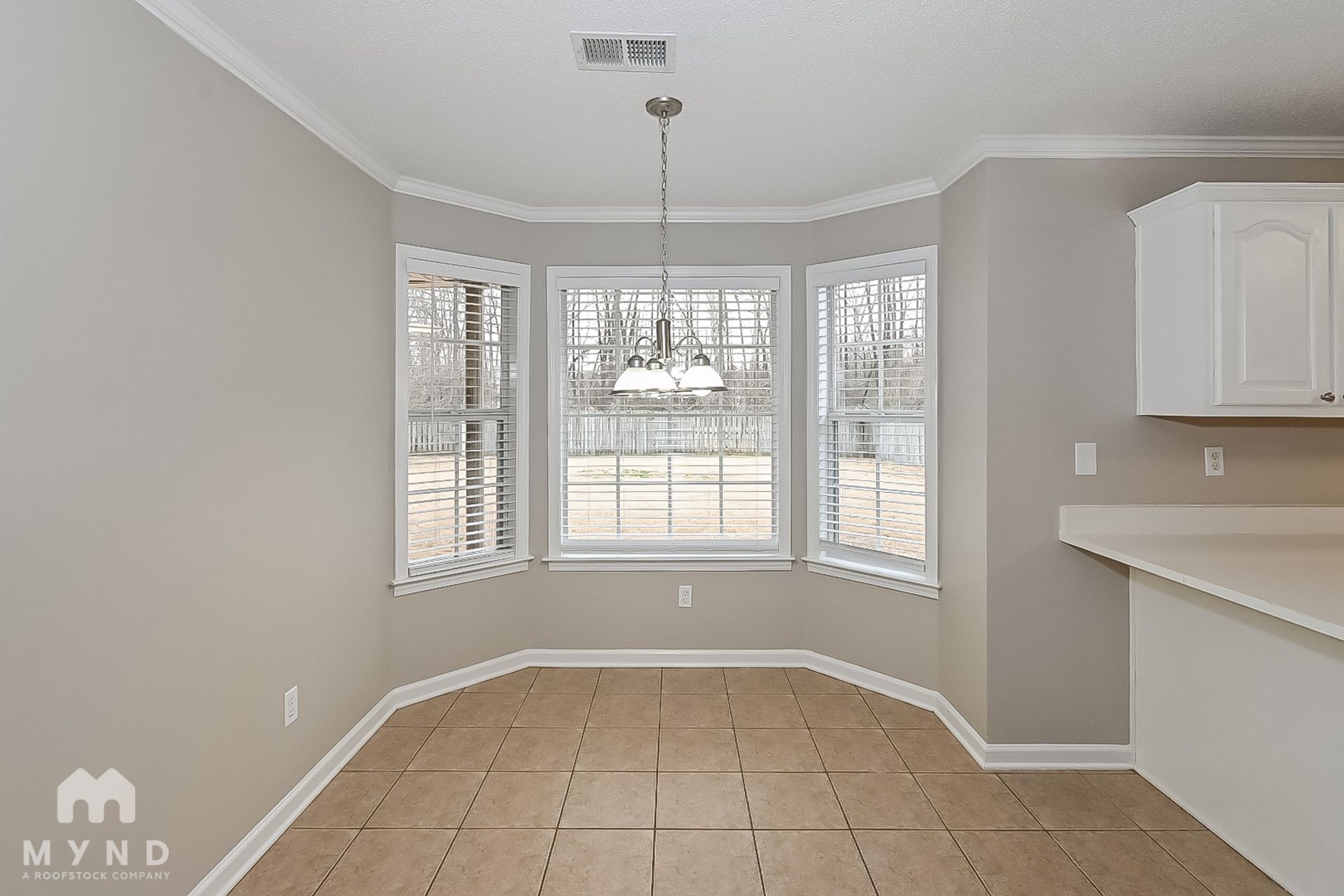 Building Photo - 1113 Deer Creek Dr