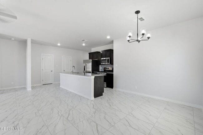 Building Photo - 909 Larkhall Pl