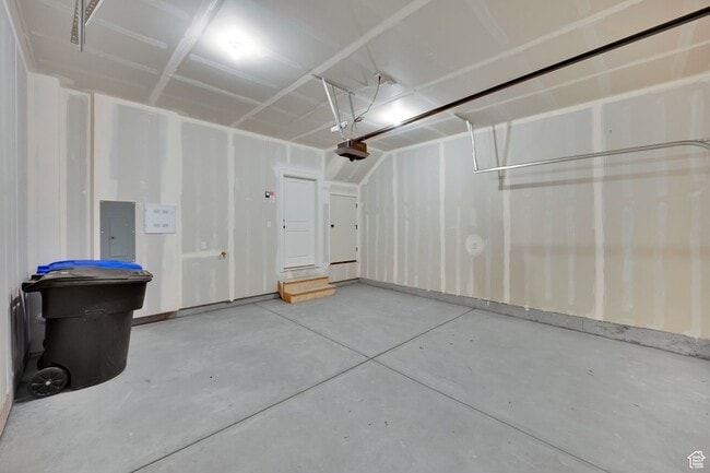 Building Photo - 570 Sego Wy