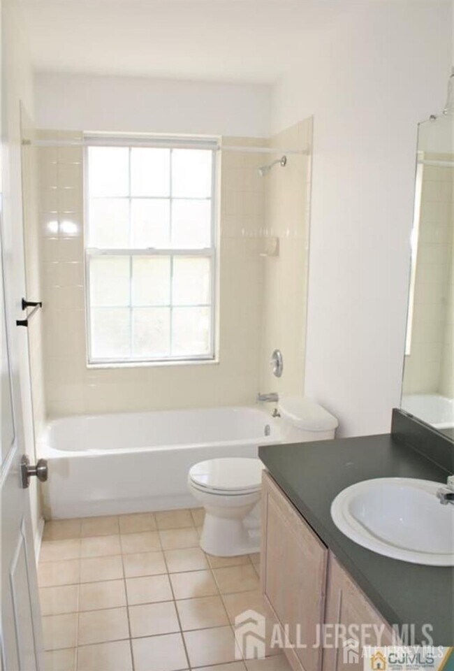 Building Photo - 1201 Plymouth Rd