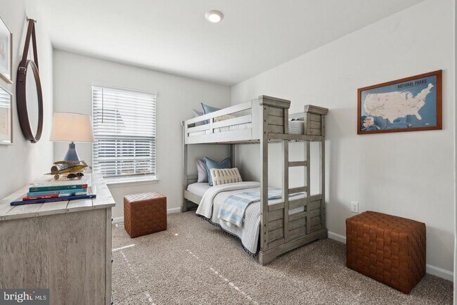 Building Photo - 152 Rae Ct