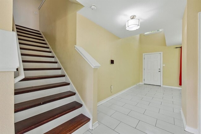 Building Photo - 12712 Ring Dr