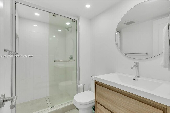 Building Photo - 780 NE 69th St