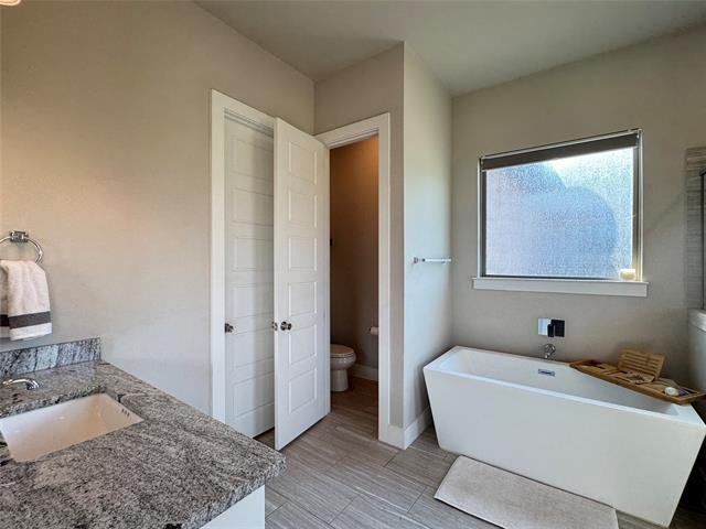 Building Photo - 197 Blackthorn Dr