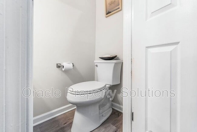 Building Photo - 5461 Grove Ridge Way