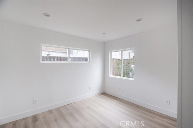 Building Photo - 10041 Leona St