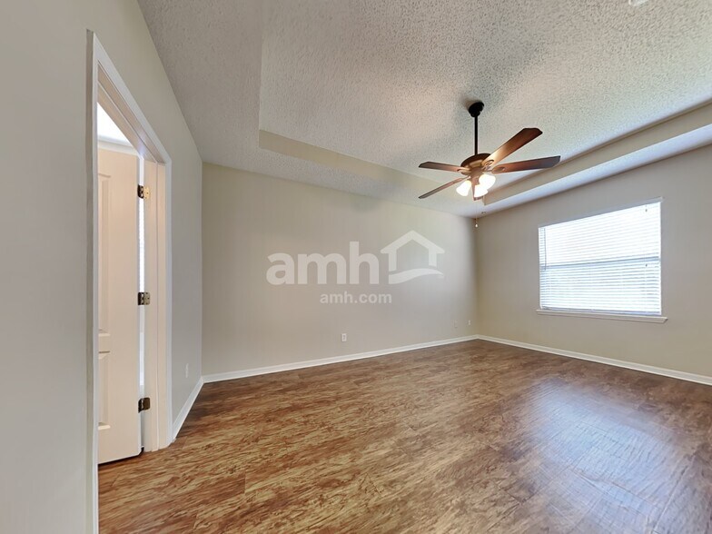 Building Photo - 3634 Meadowgreen Ln