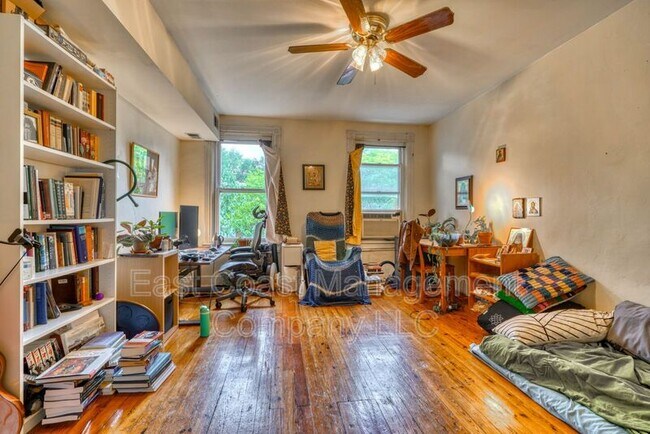 Building Photo - 2724 Maryland Ave