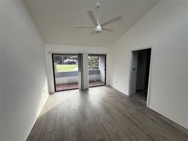 Building Photo - 4212 Fairway Cir