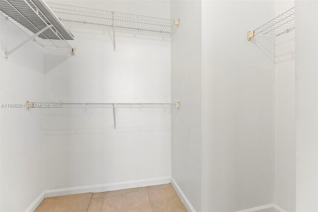 Building Photo - 1919 Van Buren St