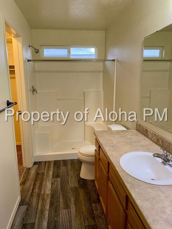 Building Photo - 1033 W Pine Ave