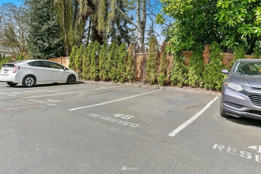 Primary Photo - 1740 NE 86th St