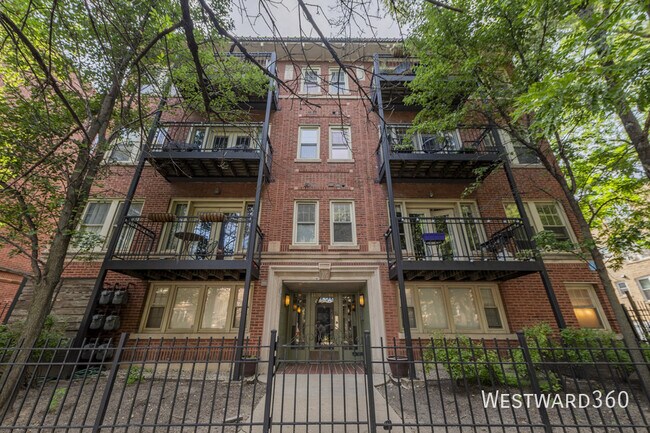 Building Photo - 4420 N Ashland Ave