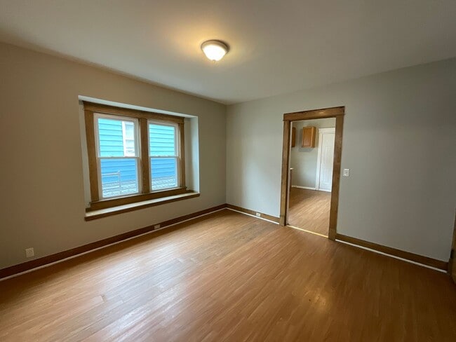 Building Photo - 3392 W 49th St