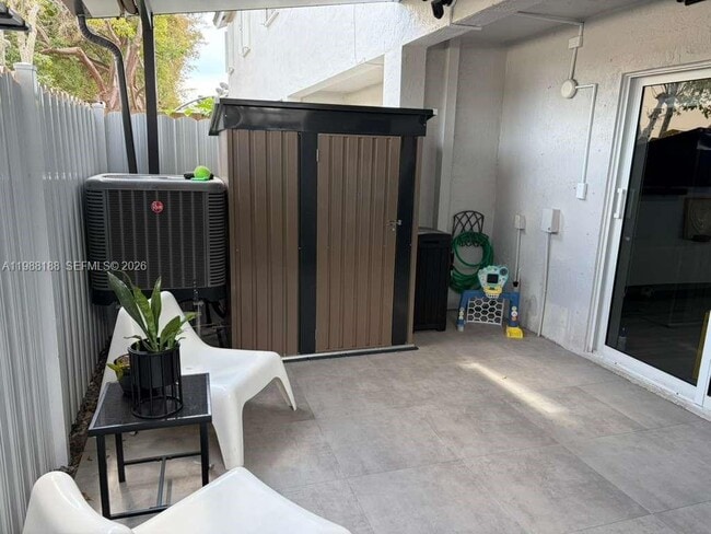 Building Photo - 14113 SW 120th Ct