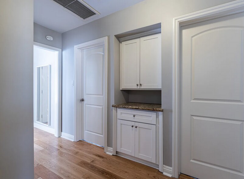 Building Photo - 2653 S Wadsworth Cir