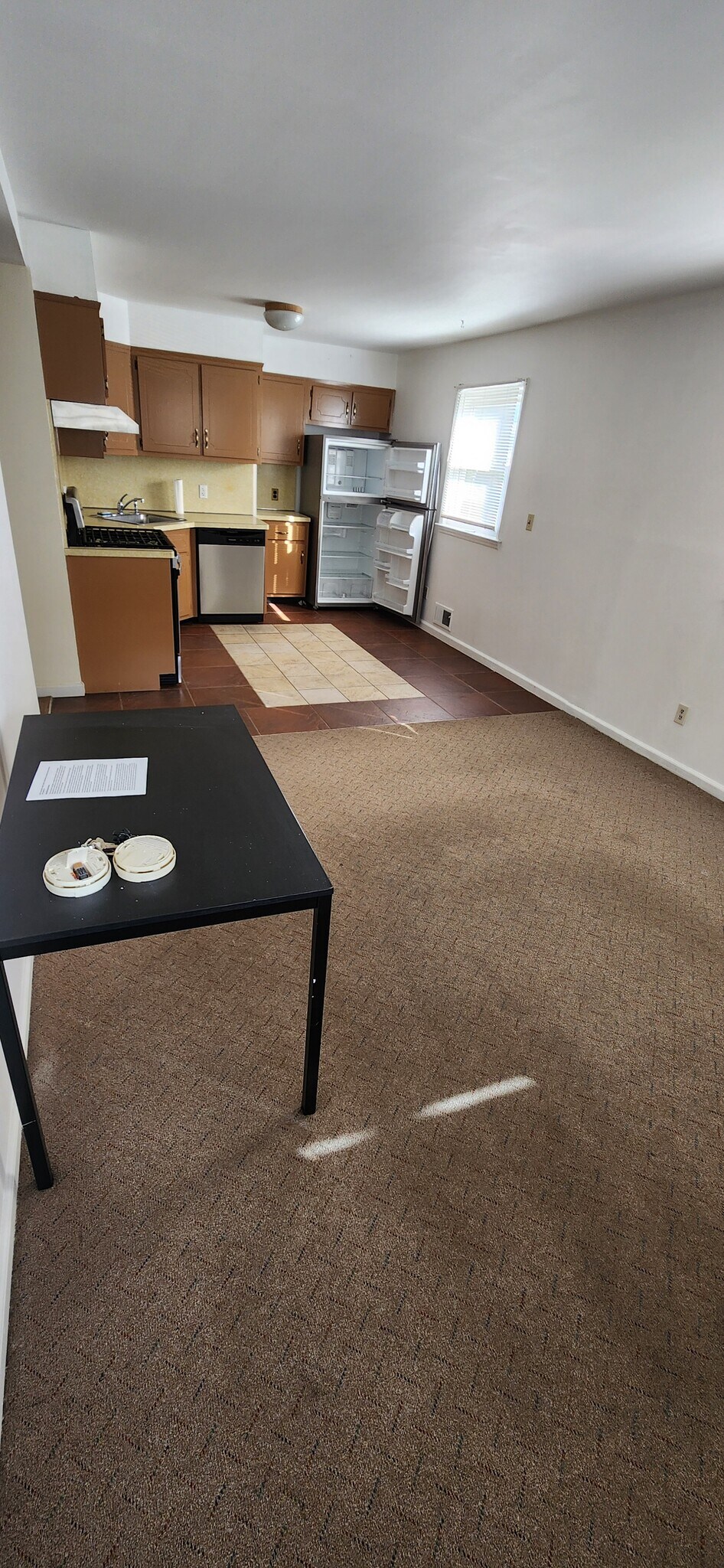 Building Photo - 40 Temple St