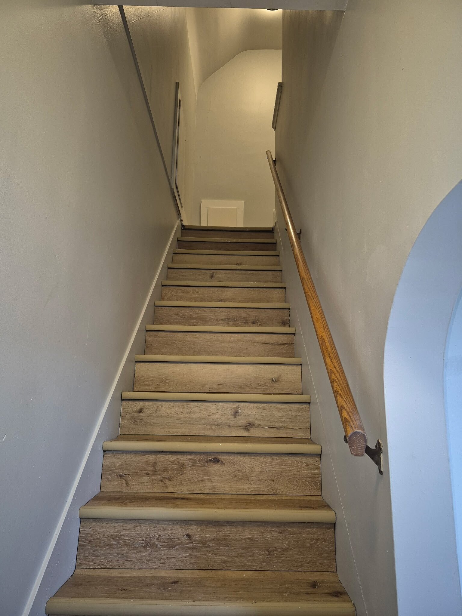 Building Photo - 403 Hopley Ave