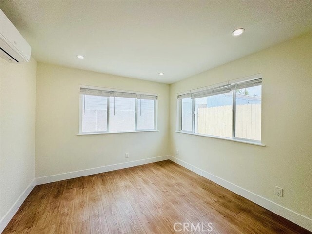 Building Photo - 165 Tulip Ln