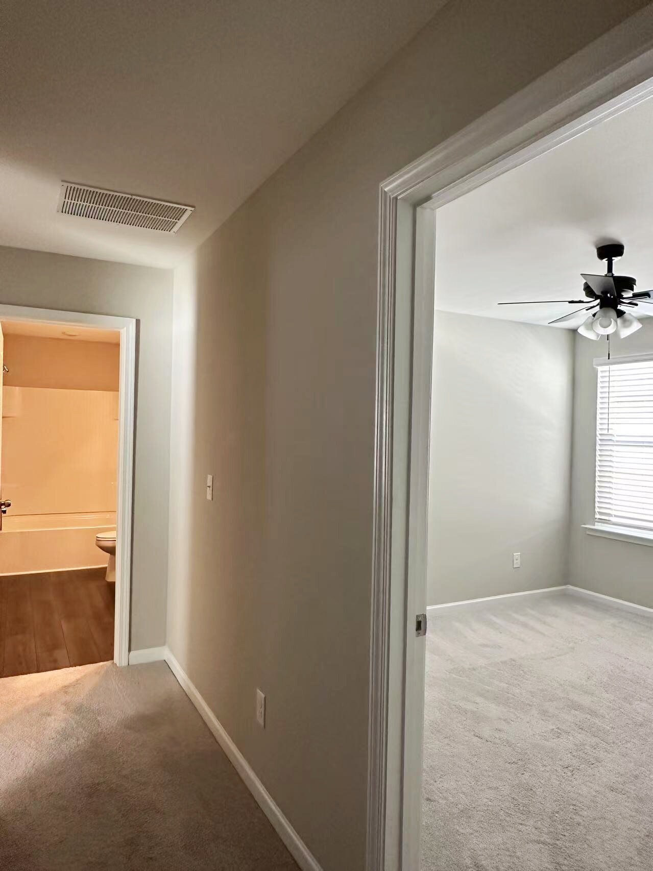 Building Photo - 4372 Grosbeak Dr