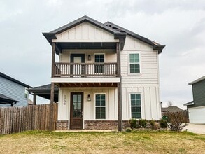 Building Photo - 1733 W Whitney Ln