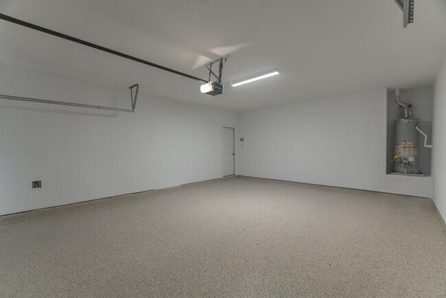 Building Photo - 17116 Coneflower Pl