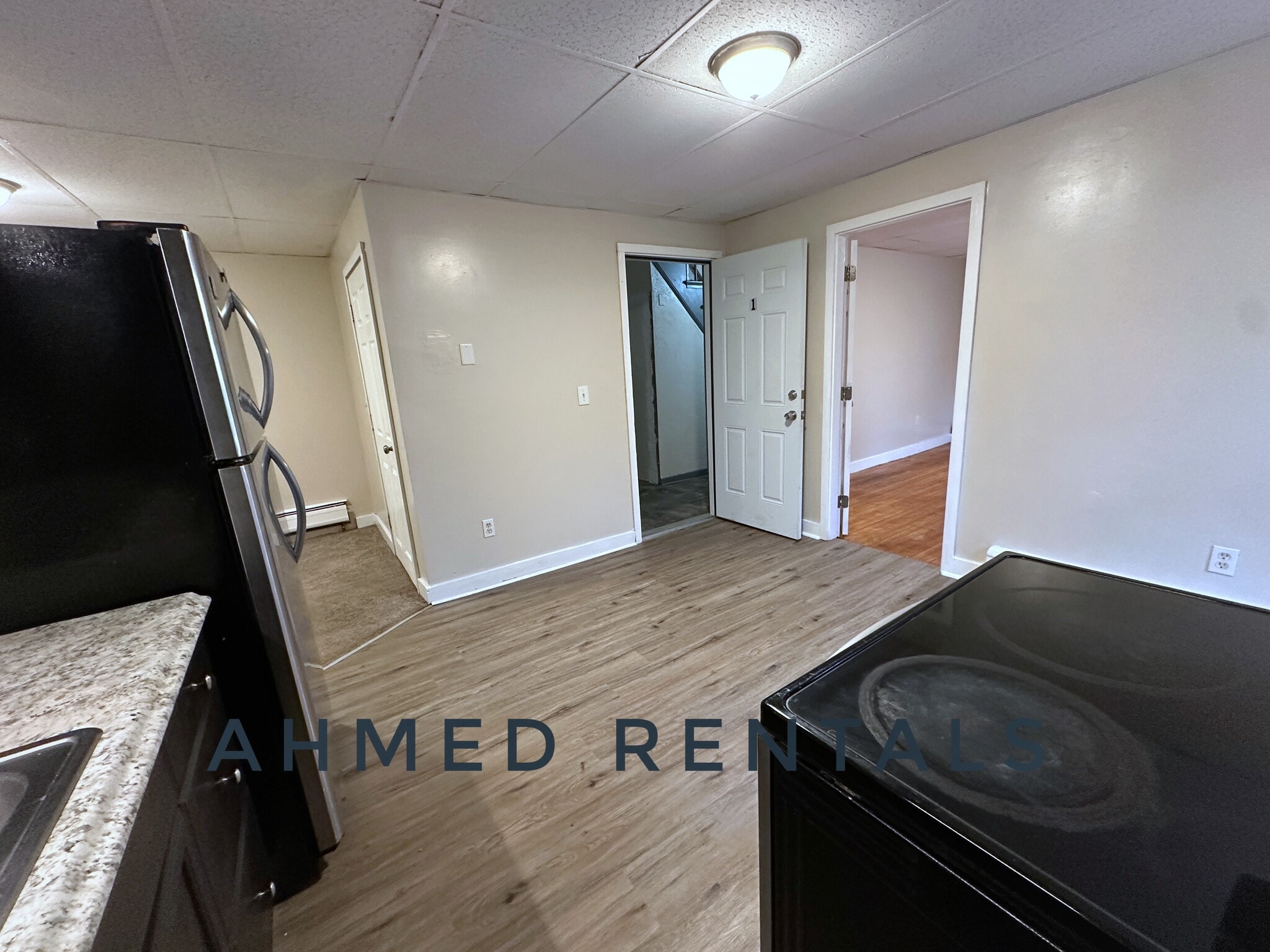 Building Photo - 37 Tate St