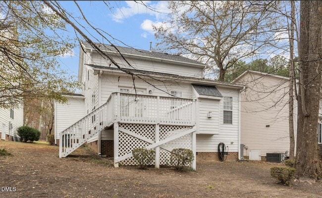 Building Photo - 108 Henson Pl