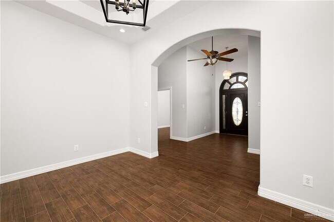 Building Photo - 508 N 17th St