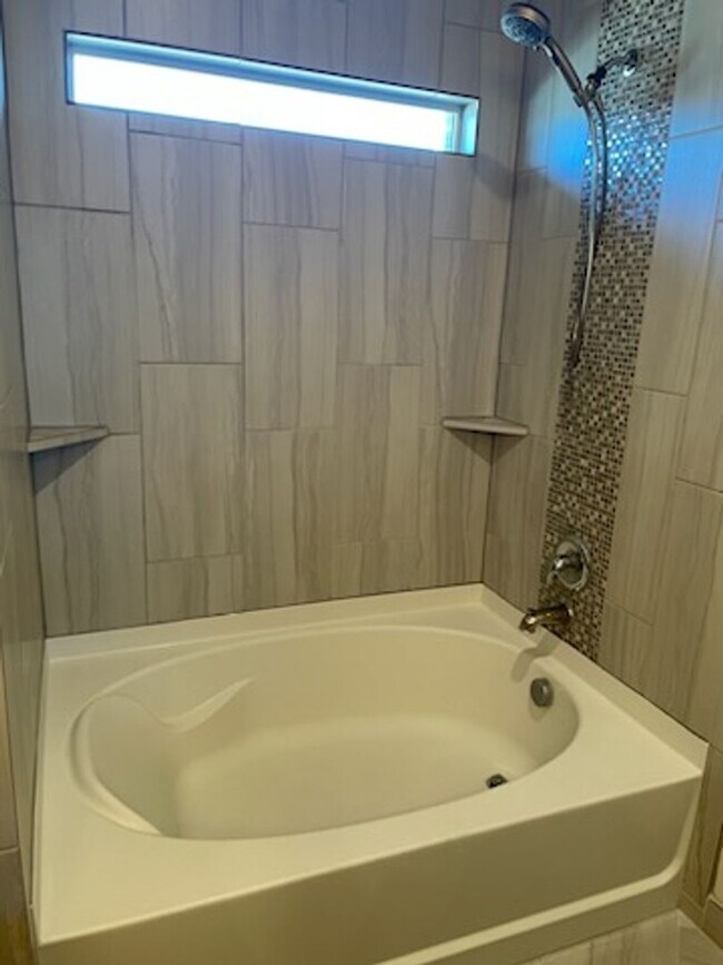 Building Photo - 4212 Tollcross Ln