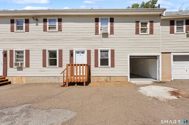 Building Photo - 9 Guiel Pl