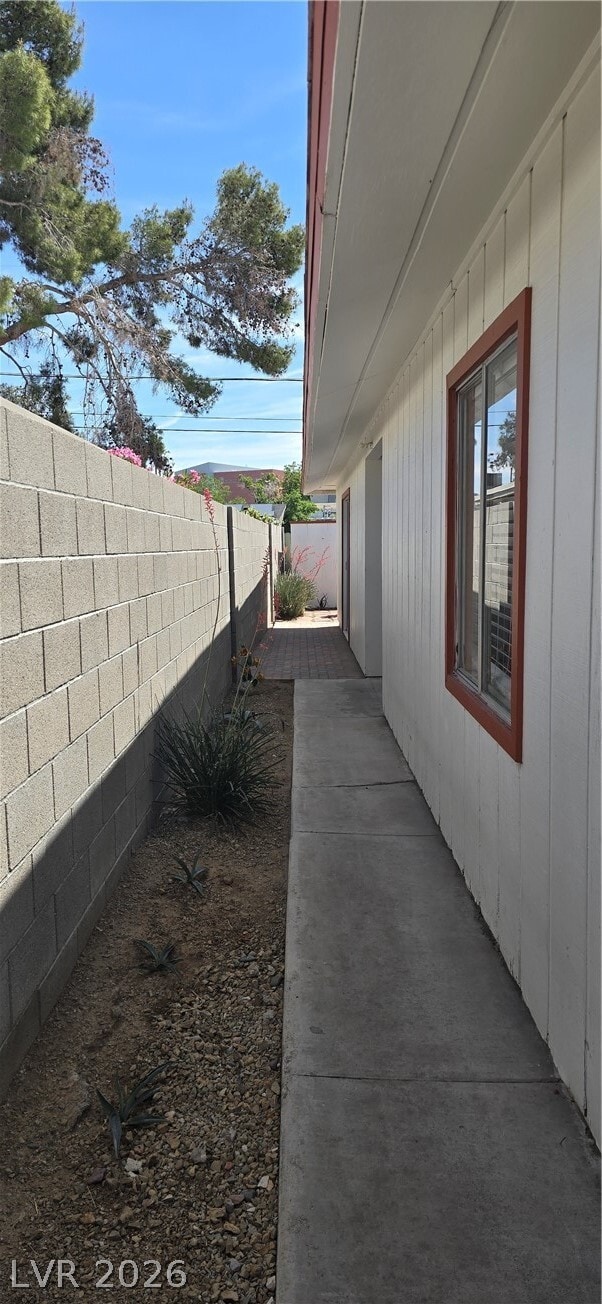 Building Photo - 315 Arnold St