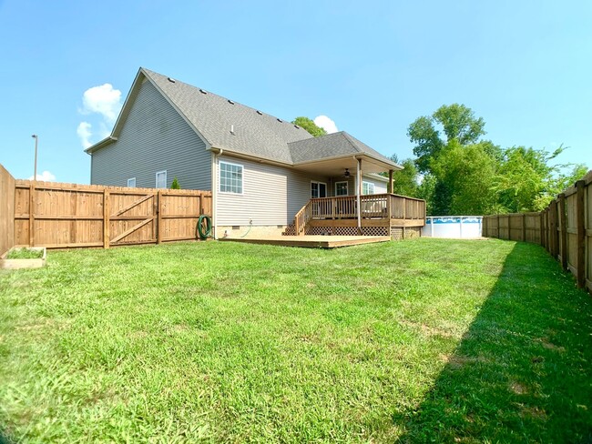 Building Photo - 3734 Silver Fox Ct