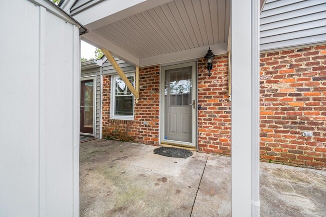 Building Photo - 4 Bedroom Home in Boonsboro/Bedford County