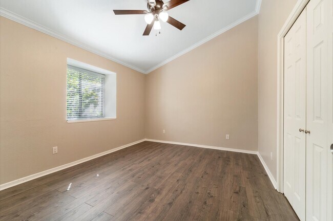 Building Photo - 30 Willowwood Cir