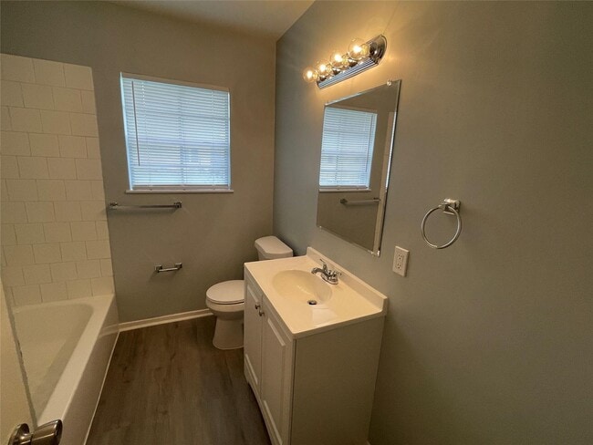 Building Photo - 3 BR/2.5BA | Renovated Single Family Home | 1-Car Garage Parking | Fenced backyard