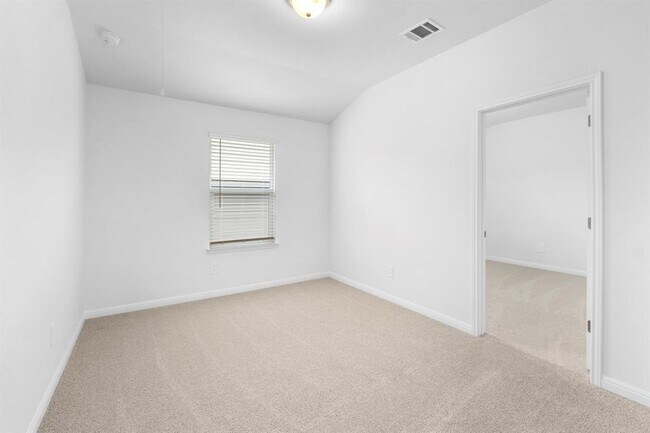 Building Photo - 496 El Capitan Lp