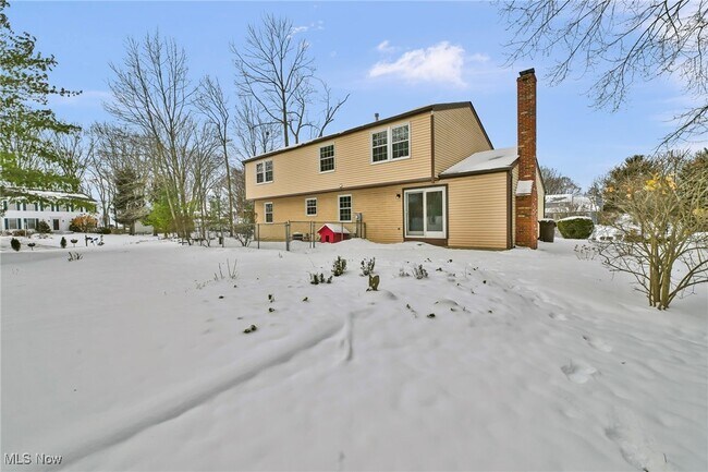 Building Photo - 5601 Sunset Dr