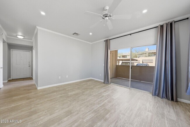 Building Photo - 16013 S Desert Foothills Pkwy