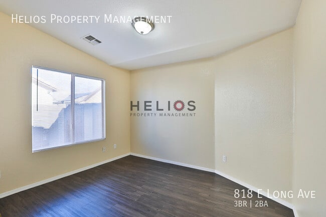 Building Photo - 818 E Long Ave