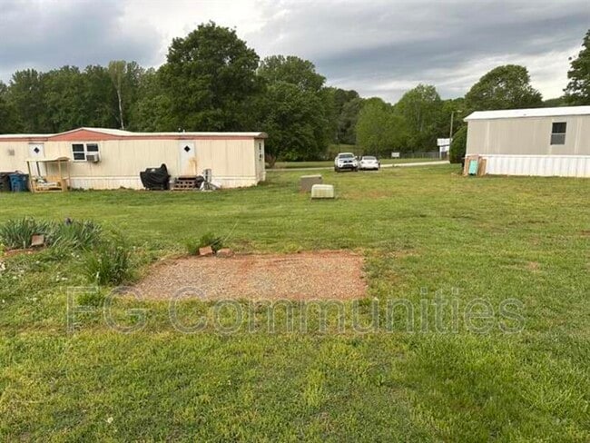 Primary Photo - 2033 McKenzie Park Ln