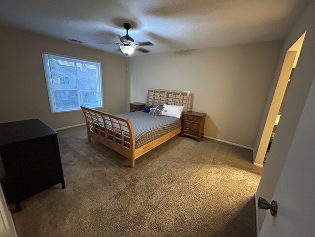 Building Photo - 7030 Park Ln Ct