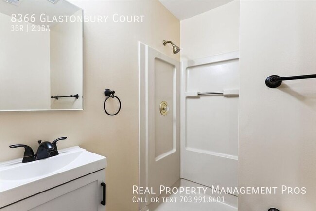 Building Photo - 8366 Glastonbury Ct