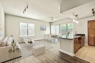 Interior Photo - The Dylan
