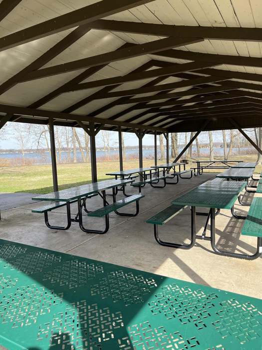 Building Photo - 422 W Melody Ave