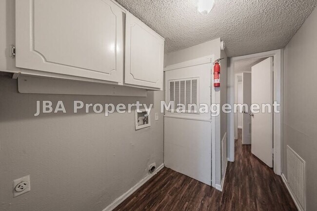 Building Photo - 1770 Farleigh Ct