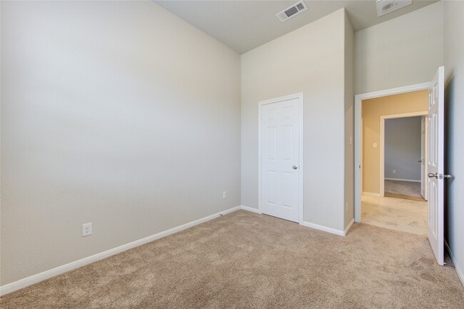 Building Photo - 26019 Steele Flower Dr