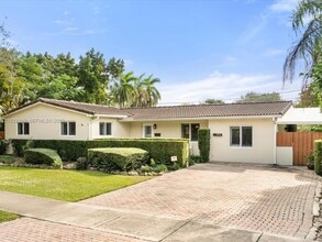 Building Photo - 6300 SW 48th St